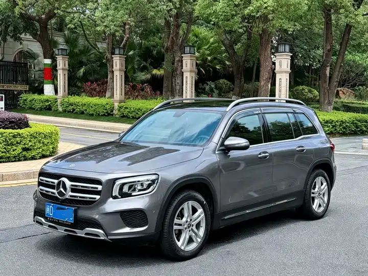 Mercedes-Benz GLB 2021 GLB 200 — фото 1