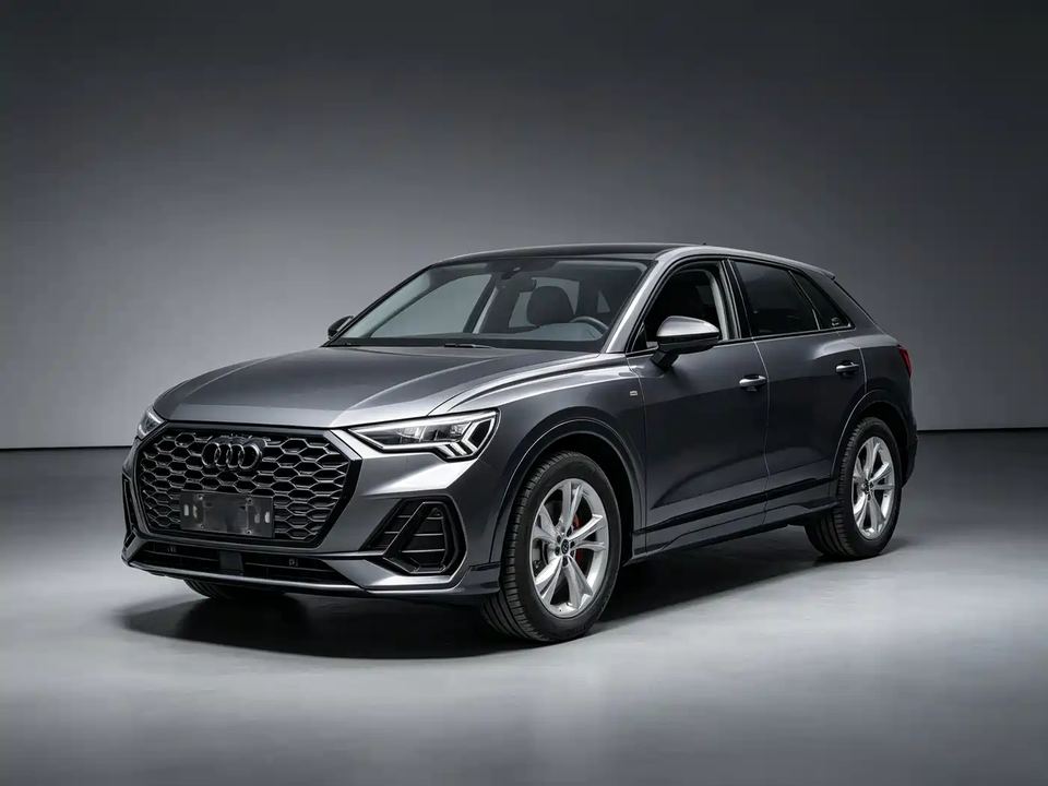 Audi Q3 Sportback 2023 35 TFSI Progressive (1.4T) — фото 1