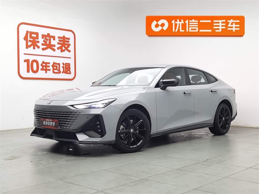 Changan UNI-V Smart iDD 2023 Smart iDD 1.5T 113 км умная забавная модель (быстрая версия) — фото 1