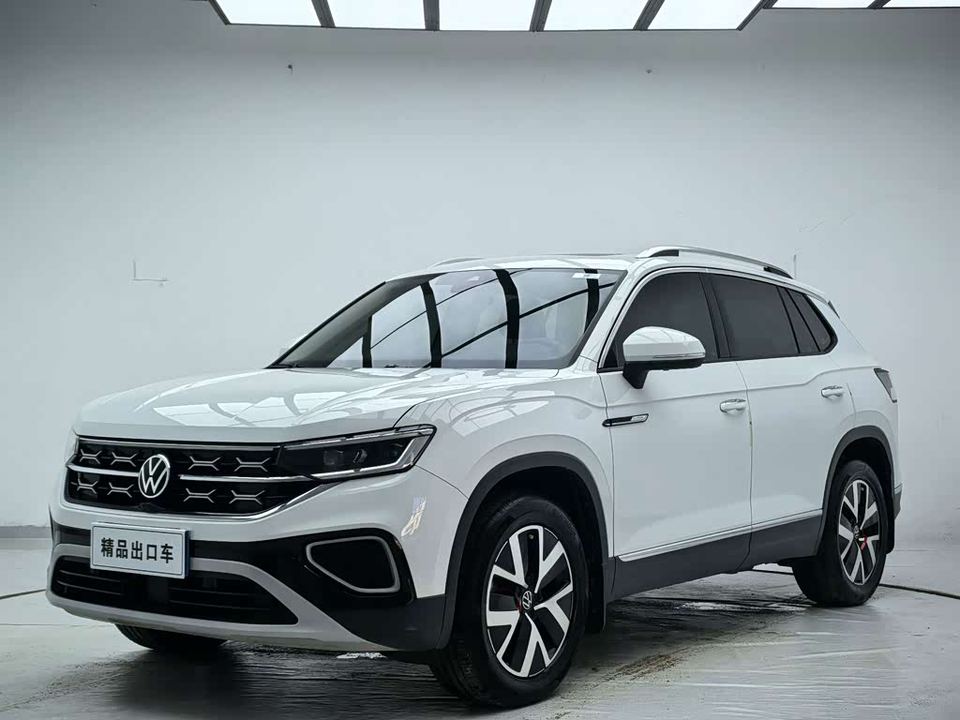 Volkswagen Tayron 2023 280TSI Plus — фото 1