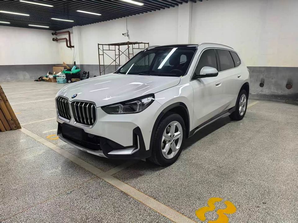 BMW X1 2023 sDrive20Li X — фото 1