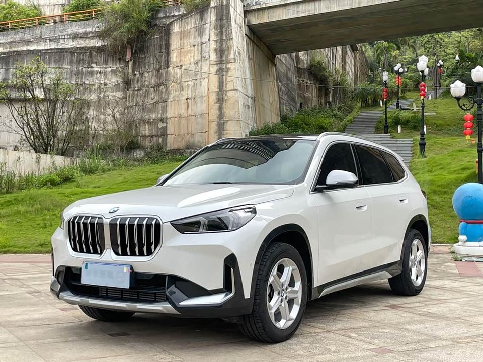 BMW X1 2023 sDrive20Li X — фото 1