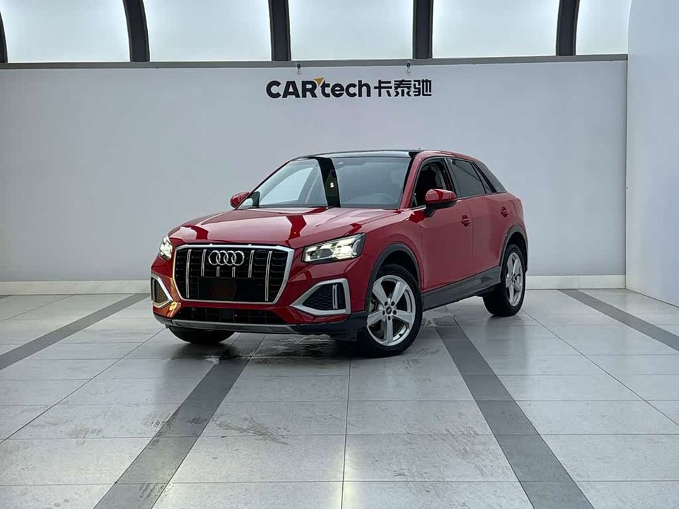 Audi Q2 2022 L 35 TFSI — фото 1