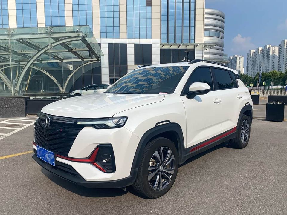 Changan CS35 Plus 2023 CS35PLUS 1.4T DCT — фото 1