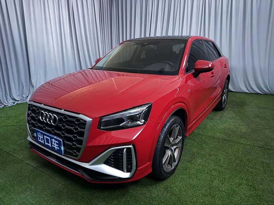 Audi Q2 2022 L 35 TFSI — фото 1