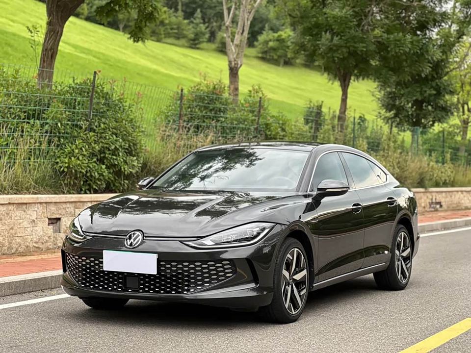 Volkswagen Lamando 2023 L 280TSI DSG — фото 1
