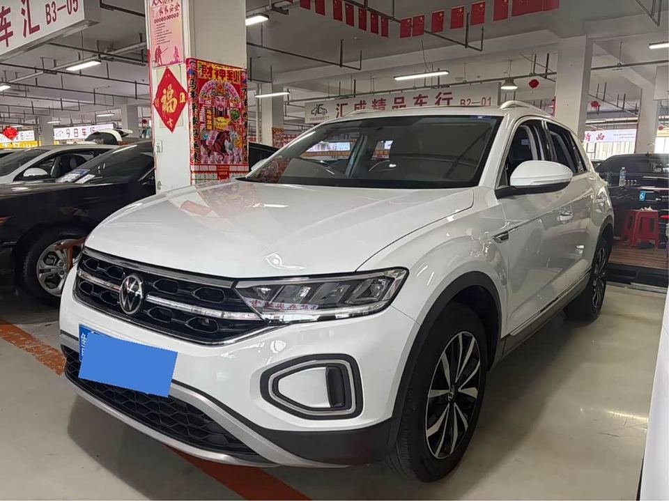 Volkswagen T-Roc 2023 280TSI DSG — фото 1