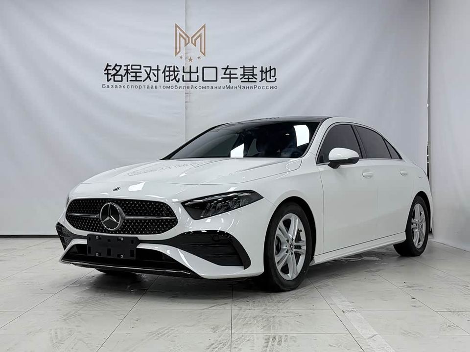 Mercedes-Benz A 2023 — фото 1