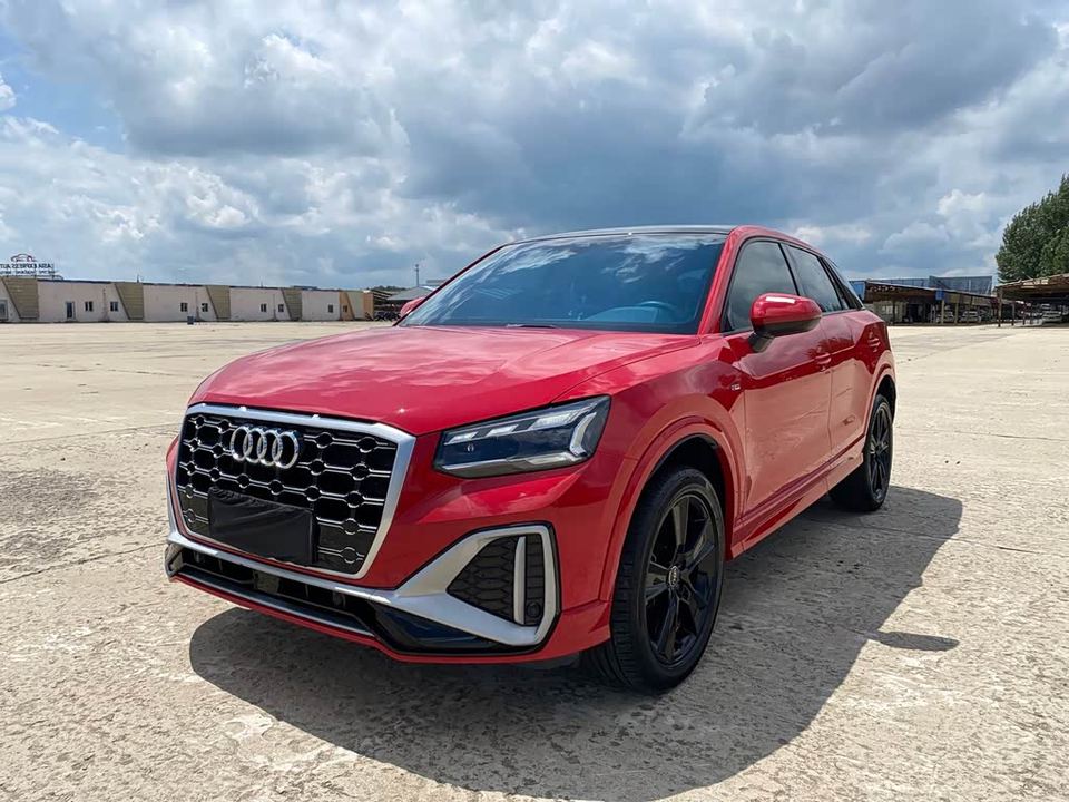 Audi Q2 2022 L 35 TFSI — фото 1
