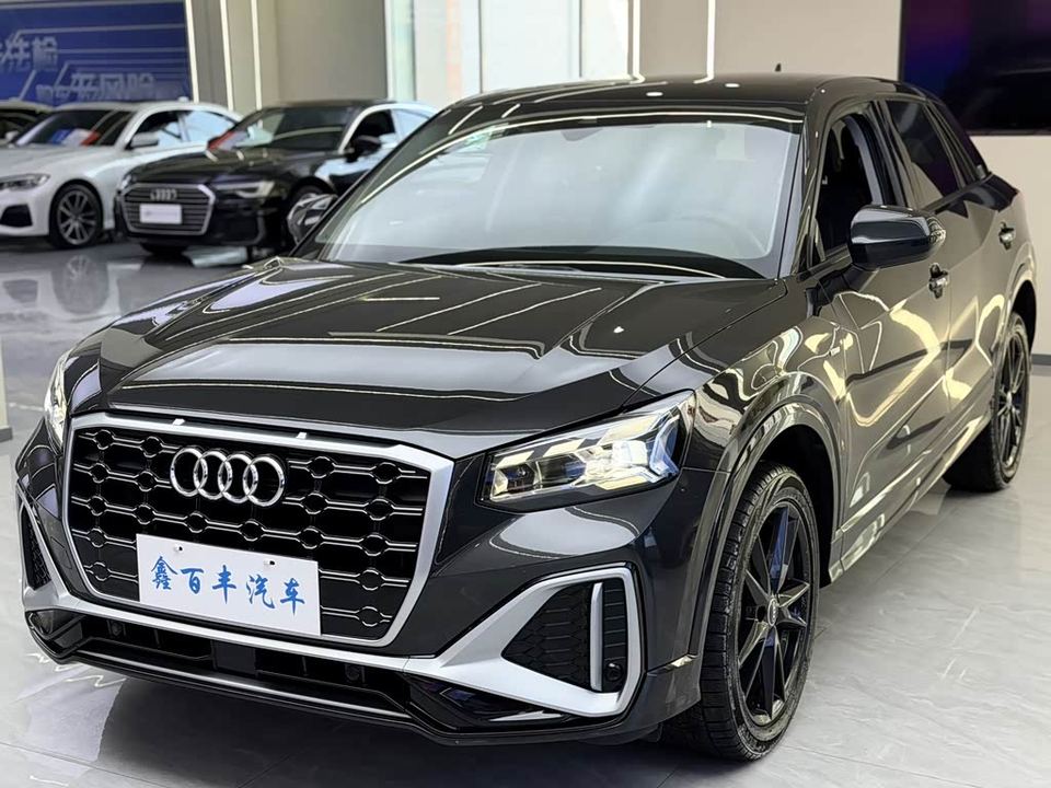 Audi Q2 2022 L 35 TFSI — фото 1