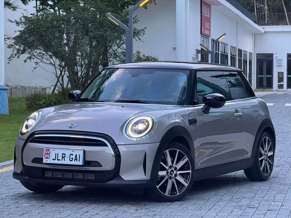 MINI Cooper 2023 1.5T — фото 1