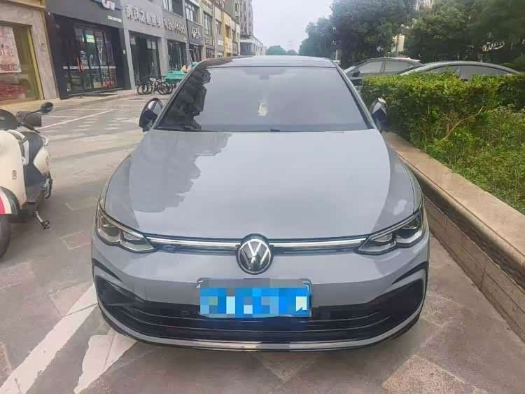 Volkswagen Golf 2023 280TSI DSG R-Line Lite — фото 1