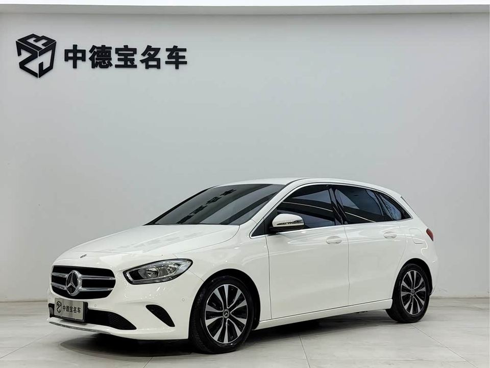 Mercedes-Benz B-Class 2022 — фото 1