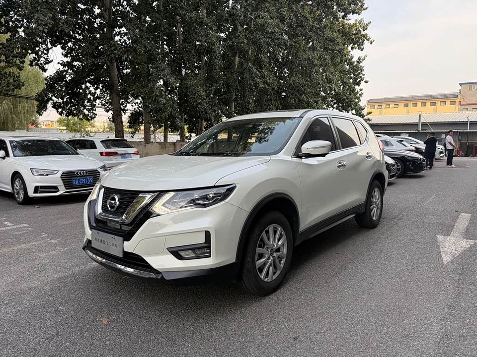 Nissan X-Trail 2023 — фото 1