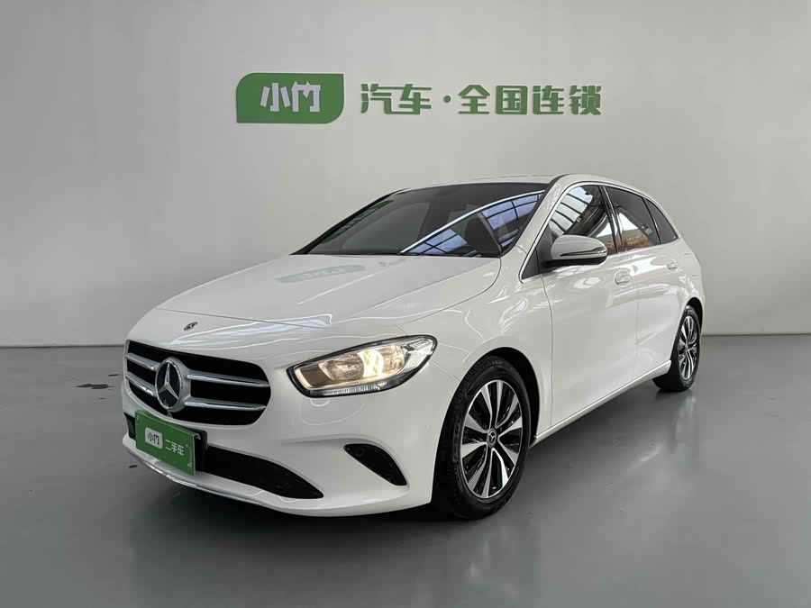 Mercedes-Benz B-Class 2022 B 180 Модная модель — фото 1