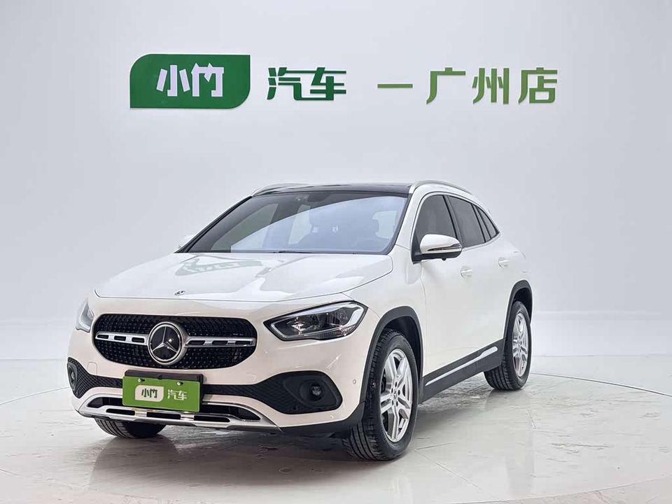 Mercedes-Benz GLA 2022 180 — фото 1