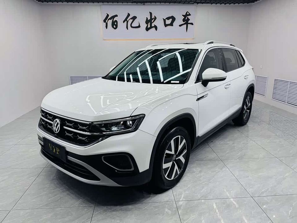 Volkswagen Tayron 2023 280TSI Plus — фото 1