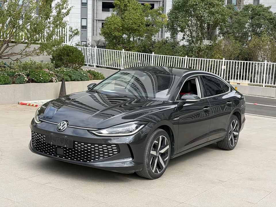 Volkswagen Lamando 2022 L 280TSI DSG — фото 1