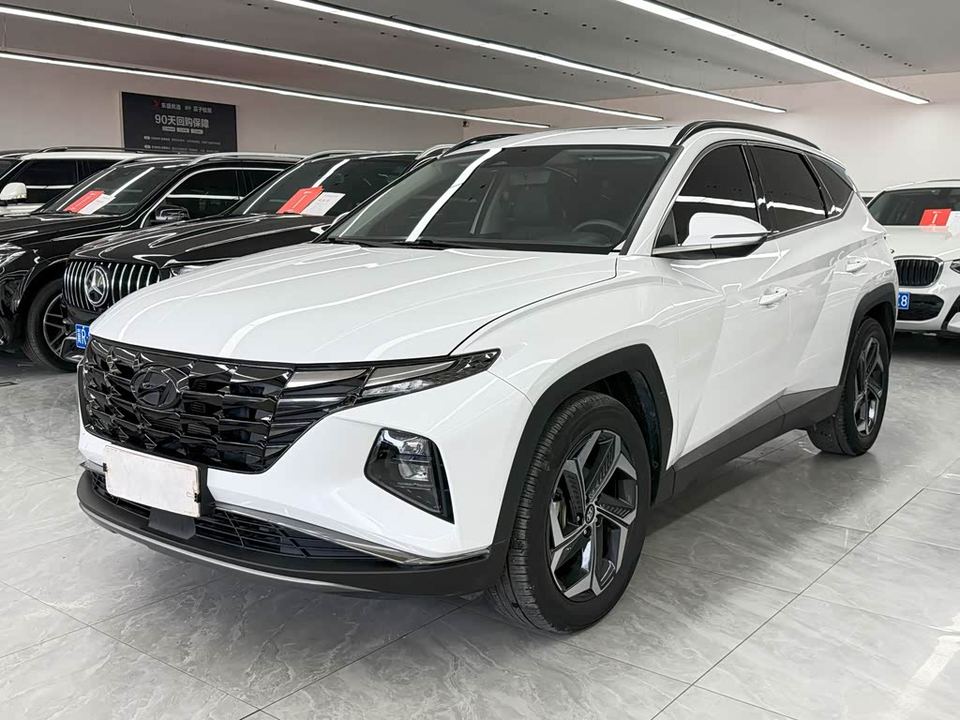 Hyundai Tucson 2023 L 1.5T DLX — фото 1