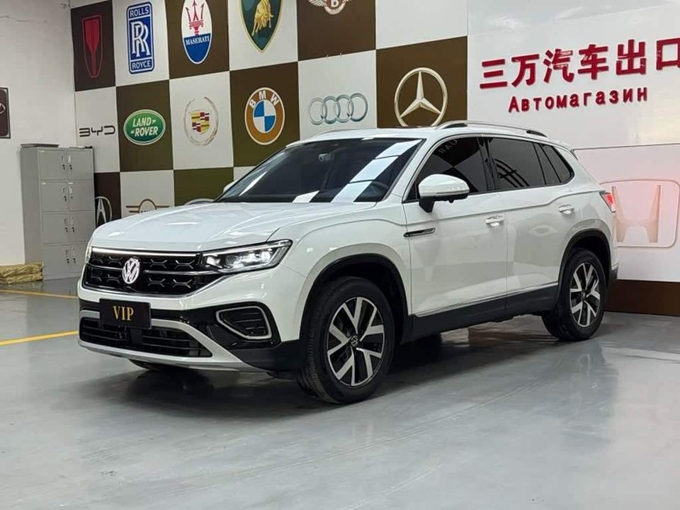 Volkswagen Tayron 2023 280TSI Plus — фото 1