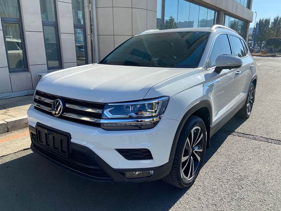 Volkswagen Tharu 2022 280TSI — фото 1