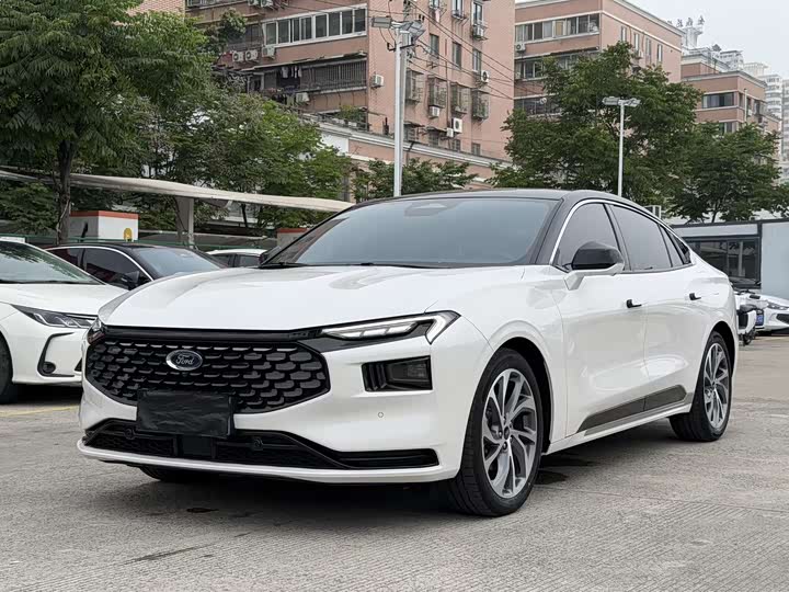 Ford Mondeo 2023 EcoBoost 180 — фото 1